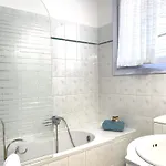 2 A 100 M De La * Fréjus