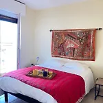 Appartement 2 A 100 M De La *