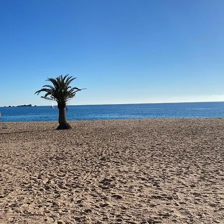 דירה 2 A 100 M De La *